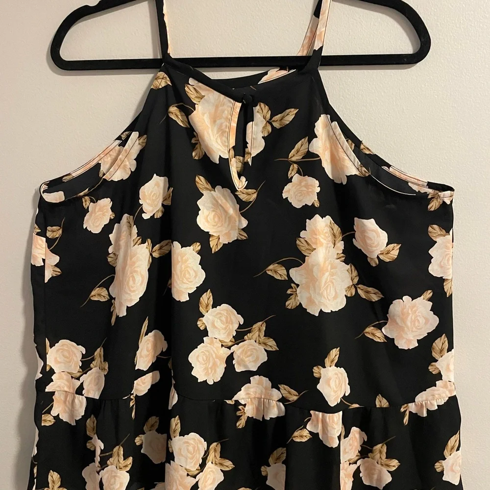 Torrid Tank - Picture 4 of 4